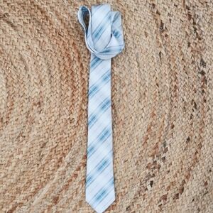 RW & CO mens silk blue plaid slim tie, business, office, corpcore. 60X3